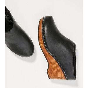 Anthropologie Clogs (Kelsi Dagger) Size 7